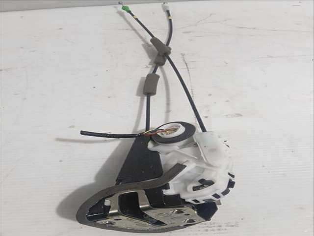 Foto 3ª: Cerradura Puerta Trasera Izquierda Toyota Yaris 1.5 HYBRID MXPH11) 92CV 68KW [M15A-FXE] (2020)