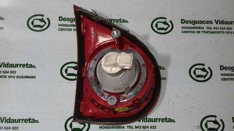 Foto 2ª: Piloto Trasero Derecho Volkswagen Golf 1.9 TDI BERLINA 105CV 77KW [BKC] (2004)