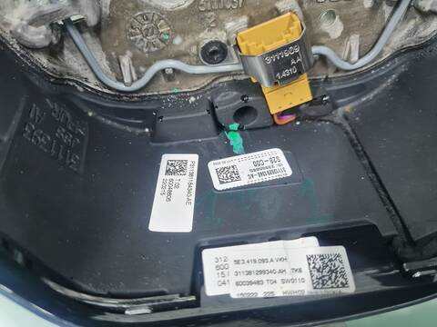 Foto 4ª: Volante Skoda Octavia AMBITION 116CV 85KW [DTRD] (2022)