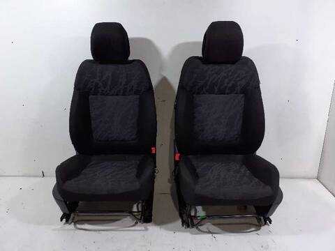 Asientos Traseros Peugeot 3008 1.6 HDI FAP CAT 9HZ - DV6TED4) 109CV 80KW