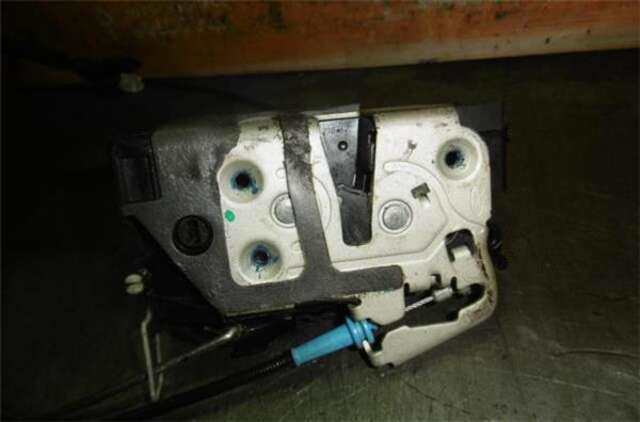 Foto 3ª: Cerradura Puerta Delantera Izquierda Ford EcoSport 1.5 TITANIUM [1.5 LTR. - 66 KW TDCI CAT] [UGJE]