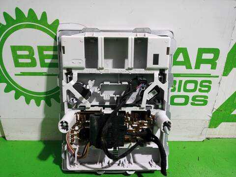 Foto 3ª: Luz Interior Opel Corsa EXPRESSION 75CV 55KW (2015)
