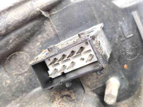 Foto 3ª: Faro Izquierdo Citroen C3 1.6 16V HDI 90CV 66KW [9HX] (2006)