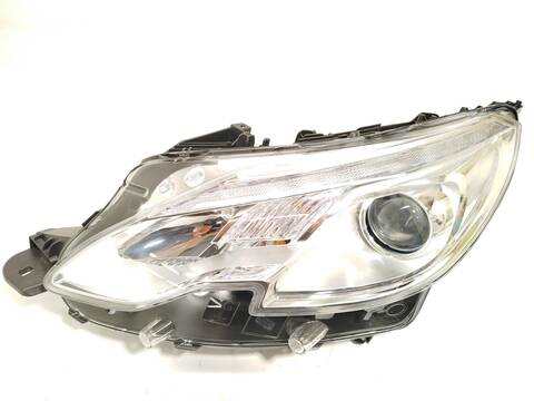 Foto 2ª: Faro Izquierdo Peugeot 2008 1.2 THP 110 - PURETECH 110 110CV 81KW (2017)