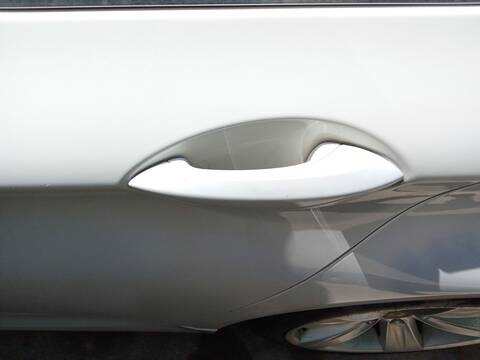 Maneta Exterior Trasera Izquierda Bmw Serie 5 520 2.0 D F10)