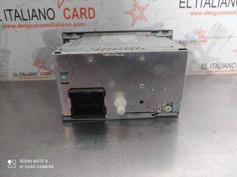 Foto 3ª: Sistema Audio Radio CD Ford Transit FT 350 HD) CABINA SIMPLE MEDIA 155CV 114KW CAJA ABIERTA [CVRB] (2012)