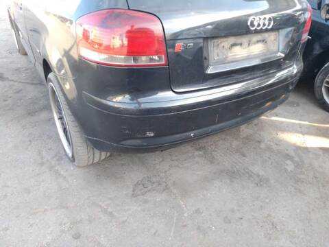 Foto 3ª: Paragolpes Trasero Audi A3 1.9 TDI (2003)