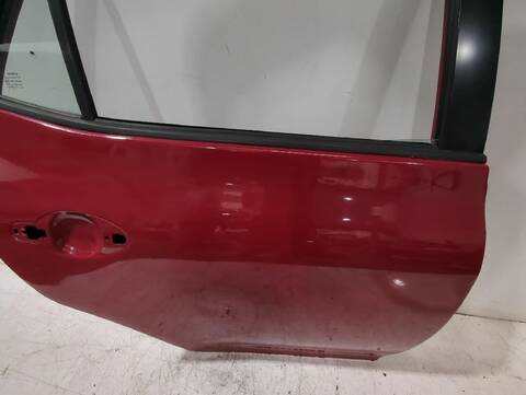 Foto 2ª: Puerta Trasera Derecha Toyota Auris 1.33 DUAL-VVTI NRE150_) 101CV [1NR-FE] (2006)