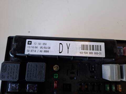 Foto 2ª: Caja Reles Fusibles Opel Astra COSMO 1.7 16V CDTI 101CV (2006)