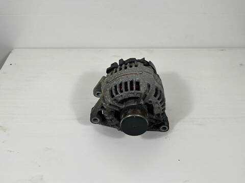 Foto 1ª: Alternador Opel Corsa CORSA D 100 CV 74KW [A14XER] (2011)