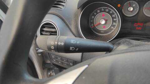 Mando Multifuncion Fiat Punto 1.4 G 77CV 57KW EVO PUNTO 199) 199A2000