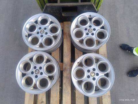 Juego LLantas Alfa Romeo 156 VERSION INDEFINIDA