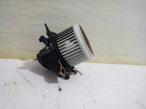 Foto 3ª: Calefacción Opel Grandland DESIGN LINE 131CV (2017)