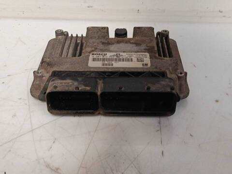 Centralita Motor ECU Saab 9-3 Z19DTH BERLINA
