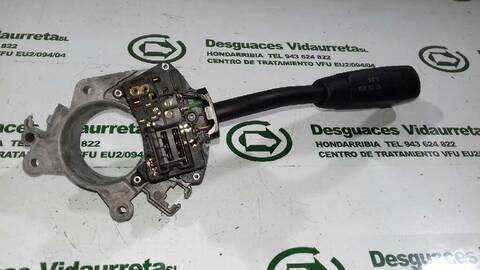 Foto 2ª: Mando Multifuncion Mercedes Clase E 180 320 CDI 210.026) BERLINA 197CV 145KW [613961] (2001)