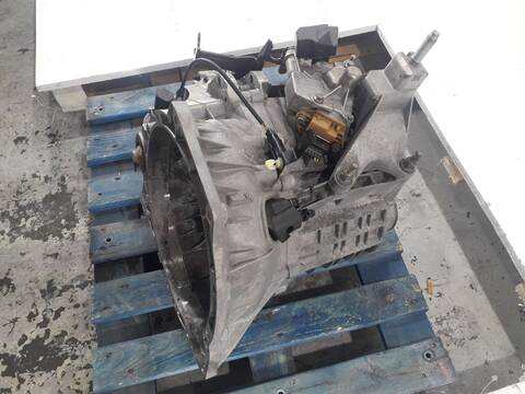 Foto 3ª: Caja Cambios Ford Focus 1.8 TDDI TD CAT BERLINA 90CV 66KW (2000)