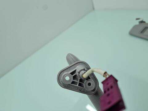 Foto 3ª: Parasol Derecho Bmw X1 SDRIVE 20D 177CV 130KW [N47D20C] (2012)