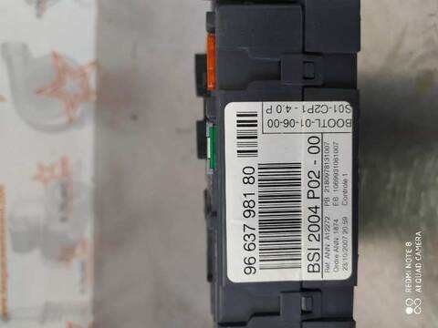 Foto 2ª: Caja Reles Fusibles Peugeot 308 CONFORT 109CV 80KW [9HZ] (2007)