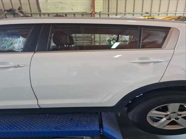 Puerta Trasera Izquierda Kia Sportage 1.6 GDI 135CV 99KW