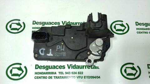 Cerradura Puerta Trasera Derecha Opel Zafira 1.9 16V CDTI CAT Z 19 DTH - LRD) 150CV 110KW