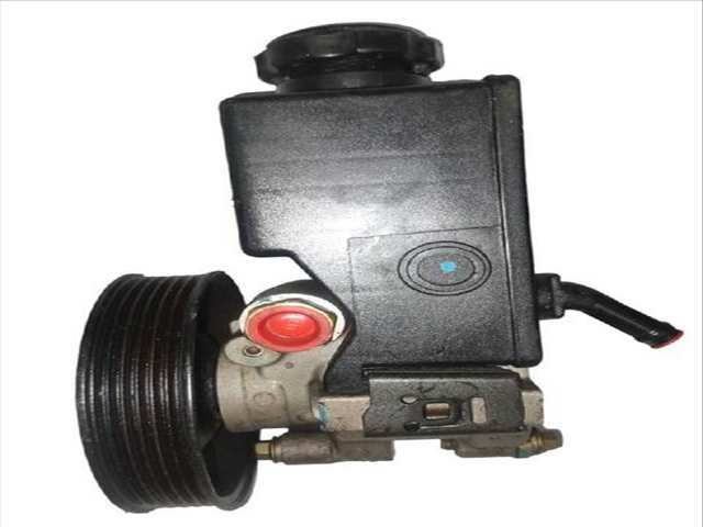 Foto 2ª: Bomba de Direccion Ssangyong Rodius 2.7 XDI (2005)