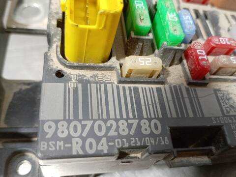 Foto 4ª: Caja Reles Fusibles Peugeot Partner OUTDOOR 120CV 88KW [BH01] (2018)