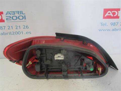 Foto 2ª: Piloto Trasero Derecho Peugeot 406 2.0 16V BERLINA 135CV 99KW [RFR (DEW10J4)] (2000)