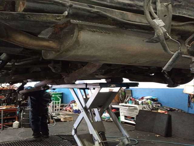 Foto 3ª: Tubo de Escape Nissan Qashqai ACENTA 150CV 110KW [M9R832] (2010)