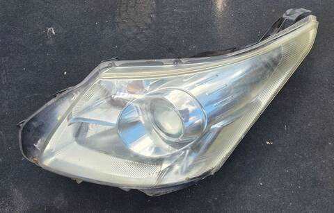 Faro Izquierdo Toyota Avensis ADVANCE 126CV 93KW
