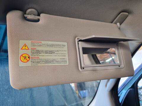 Parasol Derecho Nissan Pathfinder GASOLINA