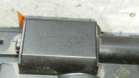 Foto 3ª: Cerradura Maletero Portón Nissan Qashqai TEKNA PREMIUM 110CV 81KW [K9K430] (2011)