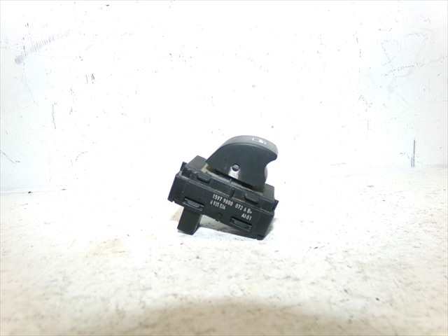 Foto 2ª: Botonera Elevalunas Bmw Serie 3 320 2.0 D E90,2004-2008 [204D4] (2006)