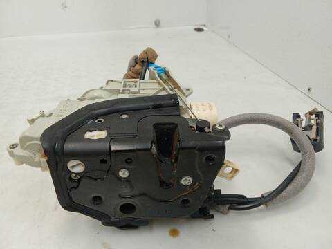 Foto 3ª: Cerradura Puerta Trasera Izquierda Audi A3 1.6 TDI 115CV 85KW [DDYA] (2017)