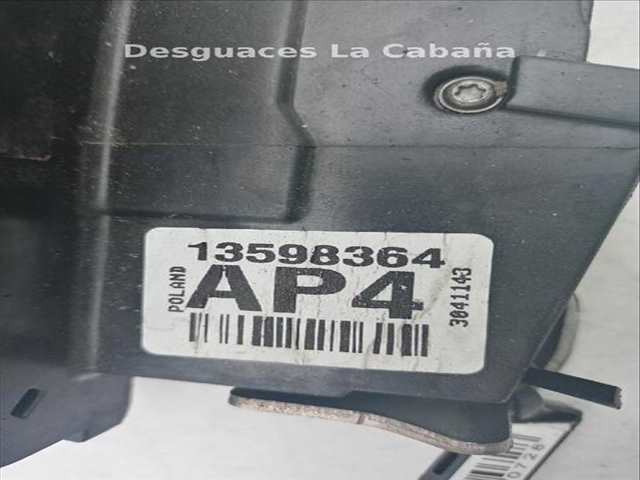 Foto 3ª: Cerradura Puerta Trasera Izquierda Opel Astra 1.4 TURBO 68) (2015)