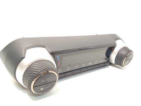 Mando Climatizador Toyota Rav4 2.5 HYBRID AWD AXAP54) 306CV 225KW