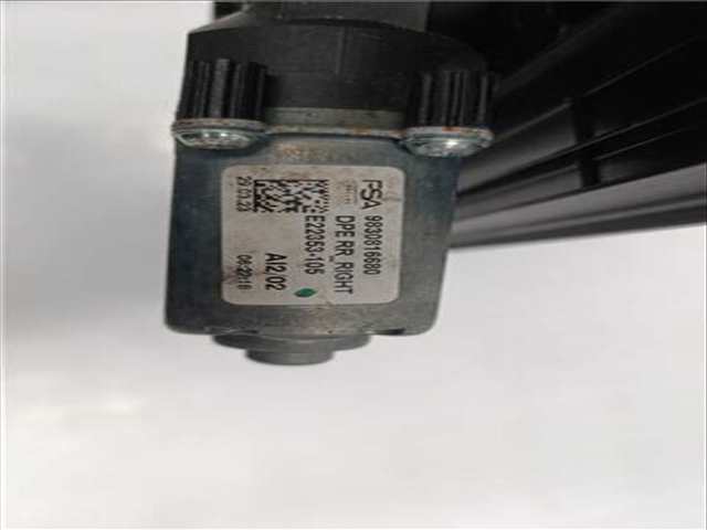 Foto 2ª: Elevalunas Eléctrico Trasero Derecho Opel Astra 1.2 FPHNSL FPHNSR) 131CV 96KW [HNS (EB2ADTS)] (2023)