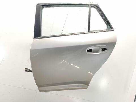 Foto 2ª: Puerta Trasera Izquierda Toyota Avensis 2.0 D-4D ADT270_) (2009)