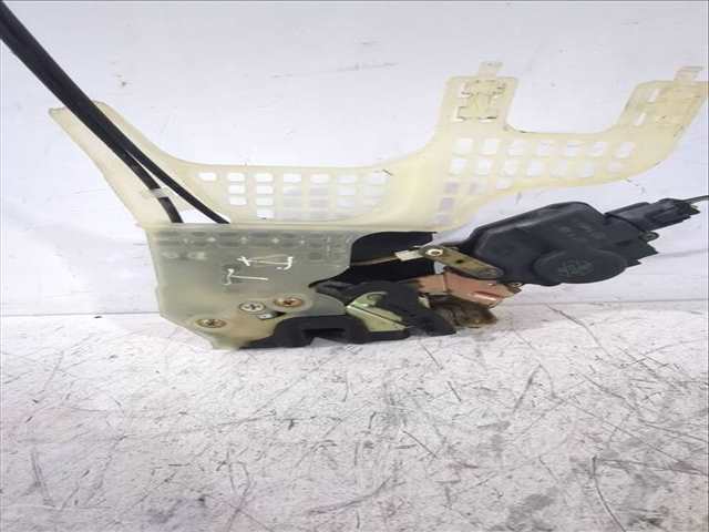 Foto 2ª: Cerradura Puerta Trasera Izquierda Hyundai Tucson 2.0 CRDI 113CV 83KW [D4EA] (2004)