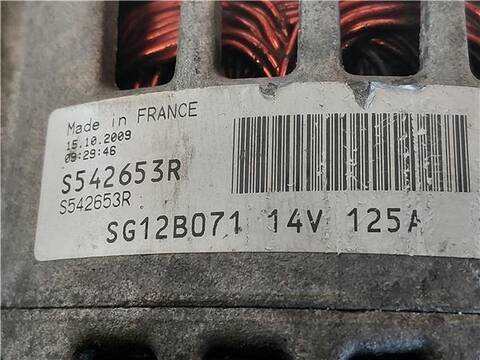 Foto 4ª: Alternador Mitsubishi Carisma 1.9 1900 COMFORT BERLINA 102CV 75KW [F9Q1] (2002)