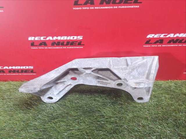 Foto 1ª: Soporte Motor Ford Transit 2.0 320 L1 TRANSIT TREND [2 0 LTR. - 96 KW TDCI CAT] 131CV [BKFA] (2019)