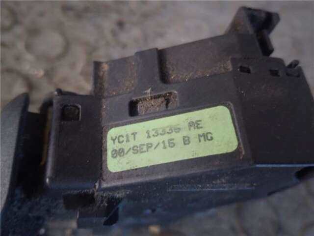 Foto 3ª: Mando Multifuncion Ford Transit 2.0 FT 280 2.0 [2.0 LTR. - 74 KW TDE CAT] FURGON CORTO (FY)(2000 _)