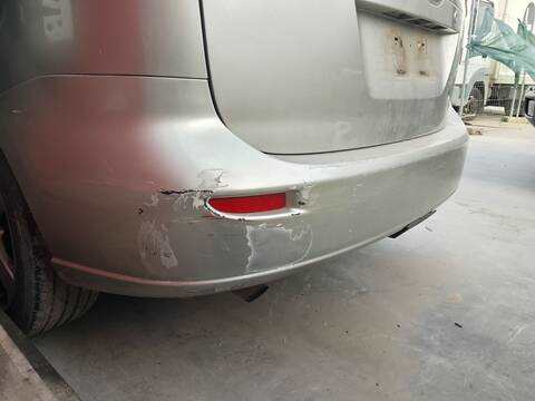 Foto 3ª: Paragolpes Trasero Mazda 5 RF7J BERLINA (2006)
