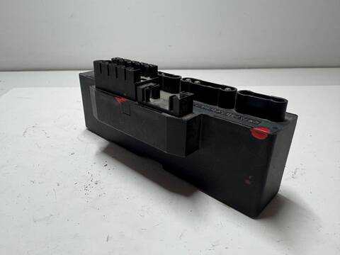 Caja Reles Fusibles Mercedes Clase E 180 FAMILIAR