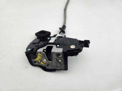 Cerradura Puerta Trasera Izquierda Volkswagen Polo LIFE 95CV 70KW
