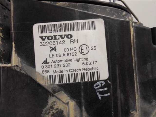 Foto 3ª: Faro Derecho Volvo S40 1.6 D DRIVE KINETIC [1.6 LTR. - 84 KW DIESEL CAT] [D 4162 T]