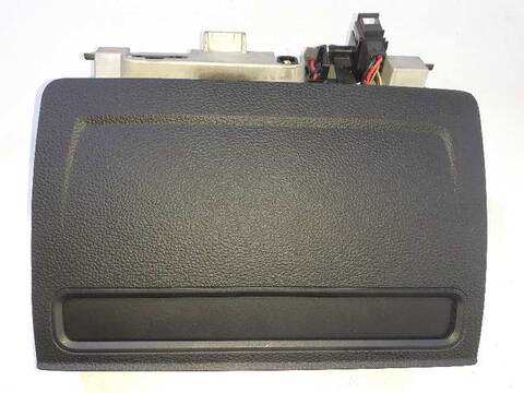 Foto 2ª: Pantalla Multifuncion Audi A3 AMBITION 150CV 110KW [CRBC] (2013)