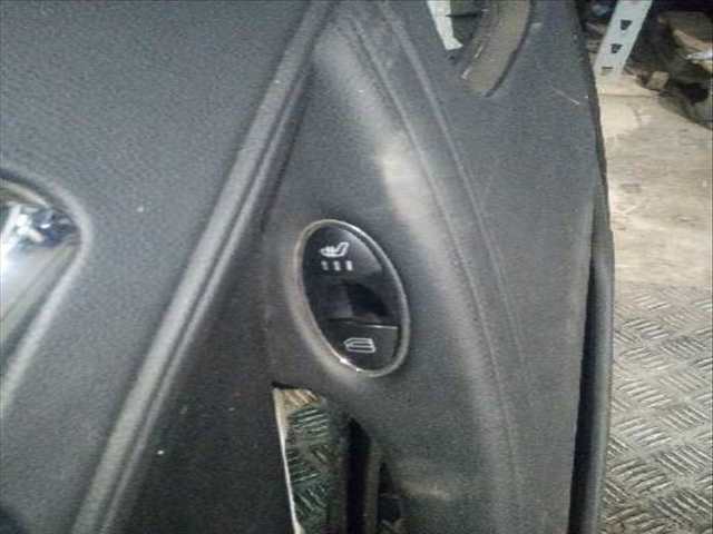 Foto 3ª: Tapizados Cartoneras Mercedes Clase C 160 350 219.356) 272CV 200KW [272964] (2004)