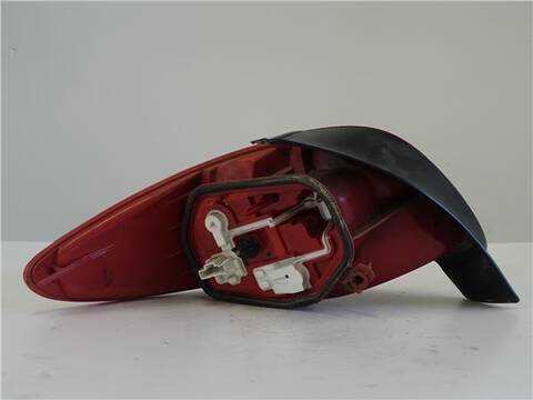Foto 2ª: Piloto Trasero Derecho Peugeot 206 1.4 I 75CV 55KW [KFX (TU3JP)] (2000)