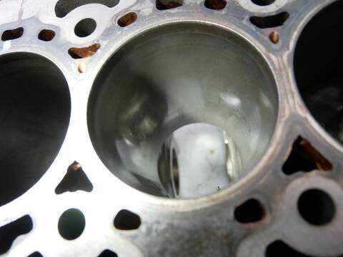Bloque Motor Ford Transit 130 CV 96KW