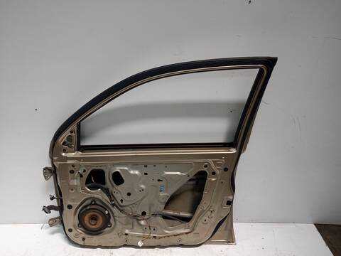 Foto 3ª: Puerta Delantera Derecha Nissan Micra ACENTA 80CV 59KW (2002)
